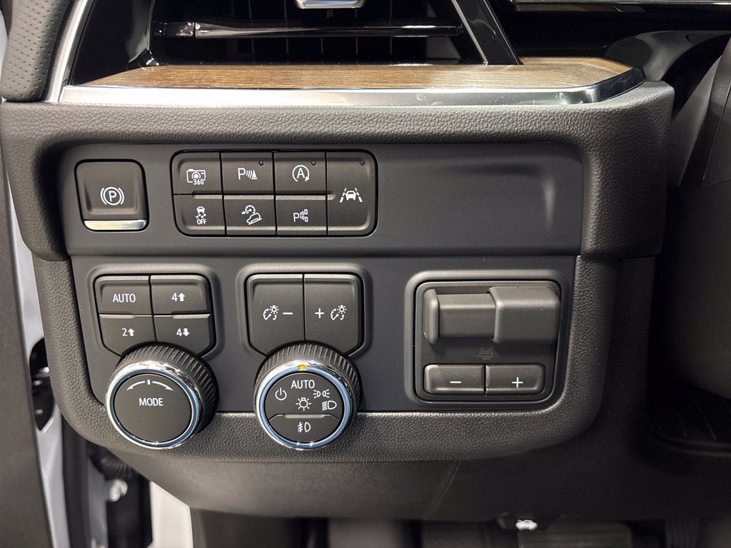 New 2027 Chevrolet Tahoe High Country w/ Sun And Tow Package AWD/4WD image 24