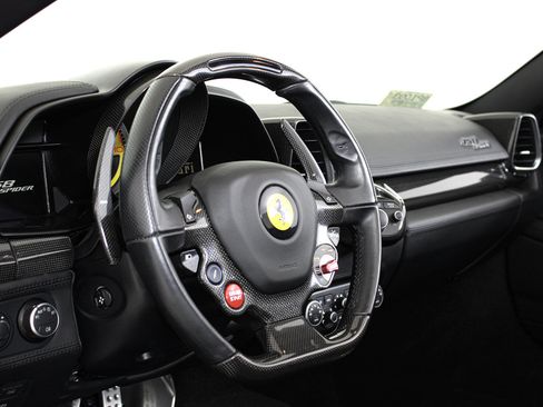 Certified 2013 Ferrari 458 Spider RWD image 2