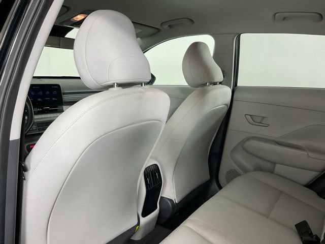 Used 2024 Hyundai Kona SEL FWD image 13