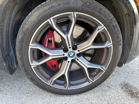 Used 2024 BMW X5 xDrive50e w/ Executive Package AWD/4WD image 5