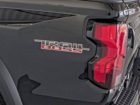 New 2026 Chevrolet Colorado Trail Boss AWD/4WD image 10