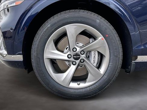 New 2026 Genesis GV70 2.5T Advanced image 12