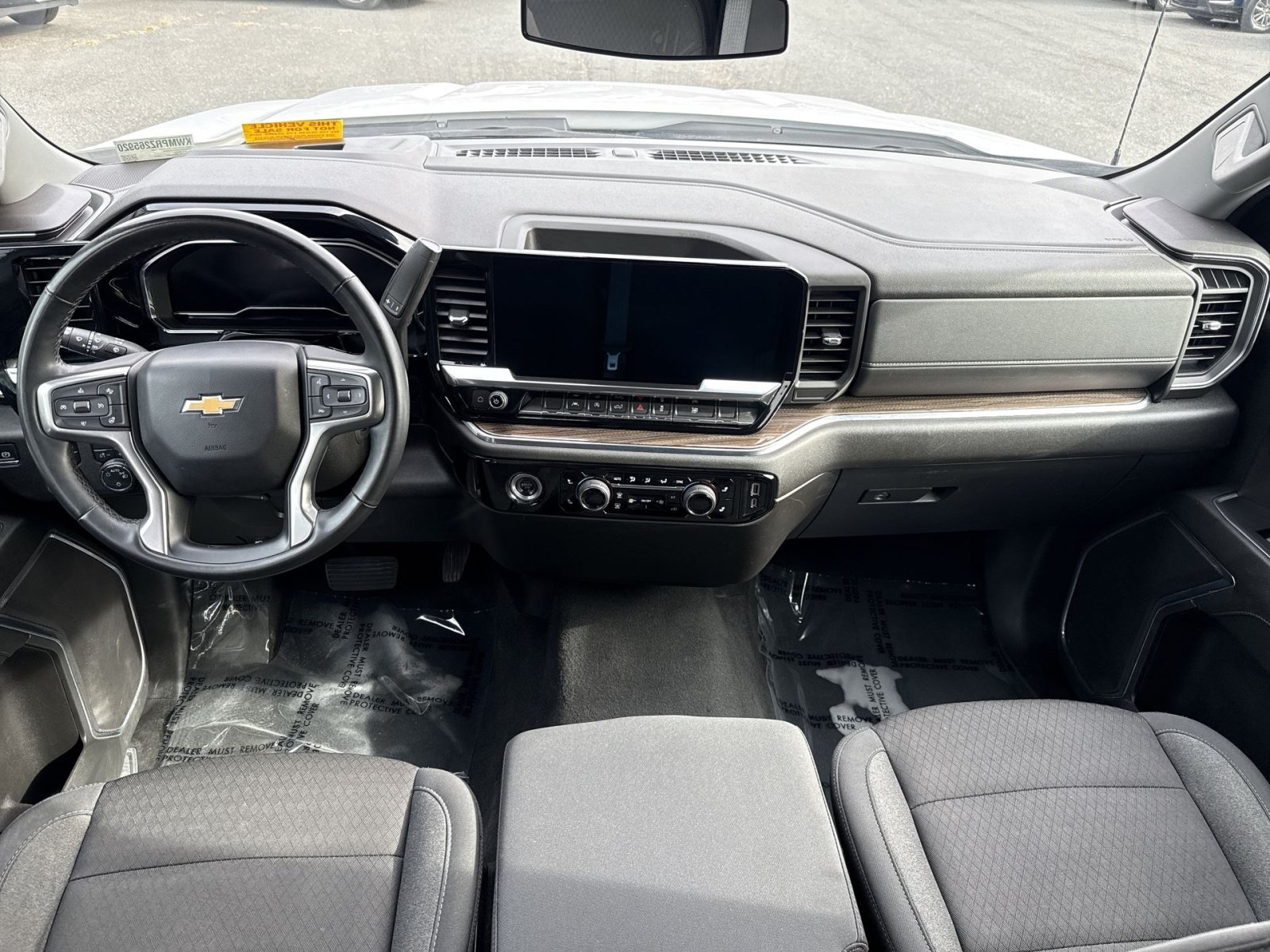 Used 2024 Chevrolet Silverado 1500 LT AWD/4WD image 24