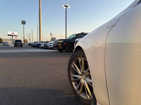 Used 2013 Hyundai Genesis 3.8 w/ Premium Pkg RWD image 14