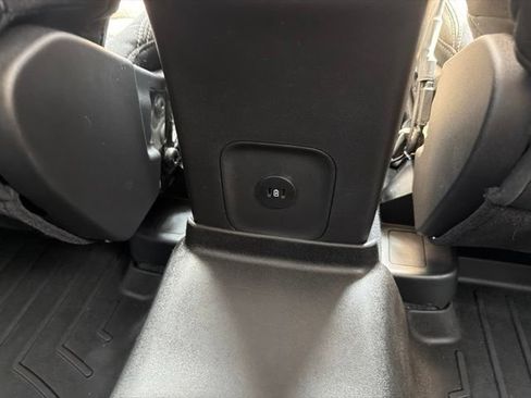 Used 2023 Ford Escape Active w/ Tech Pack #2 AWD/4WD image 17