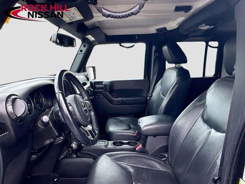 Used 2017 Jeep Wrangler Unlimited Sahara image 20