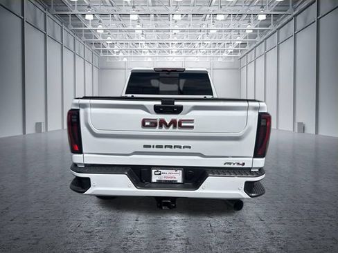 Used 2025 GMC Sierra 2500 AT4 w/ Max Trailering Package AWD/4WD image 4