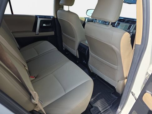 Used 2022 Toyota 4Runner SR5 Premium w/ Moonroof Package AWD/4WD image 11