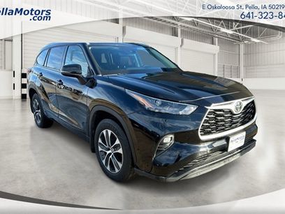 Used 2022 Toyota Highlander XLE