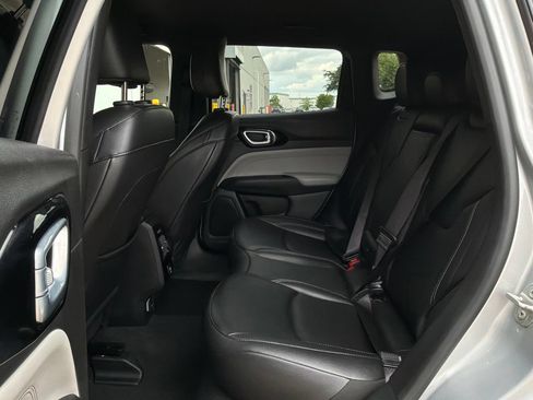 Used 2025 Jeep Compass Limited AWD/4WD image 11