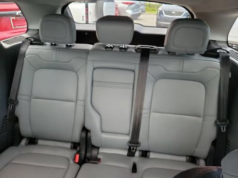 Certified 2022 Lincoln Corsair FWD image 12
