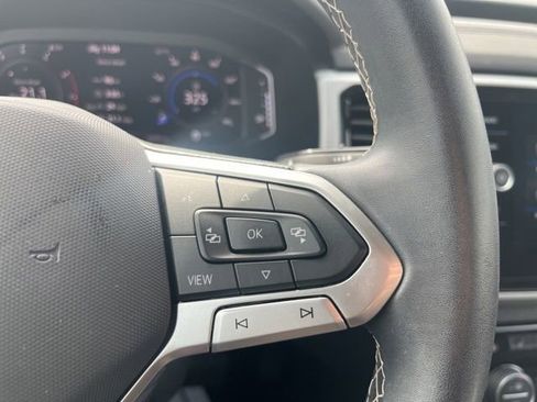 Used 2022 Volkswagen Atlas Cross Sport SE w/ Panoramic Sunroof Package image 17