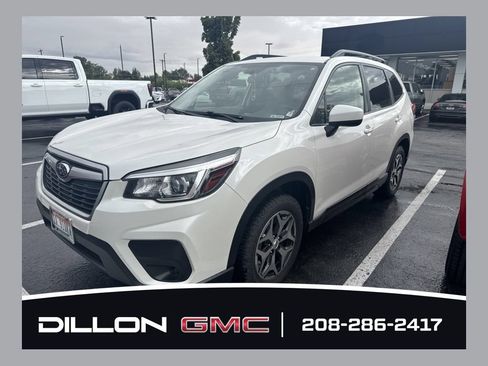 Used 2019 Subaru Forester Premium AWD/4WD image 1