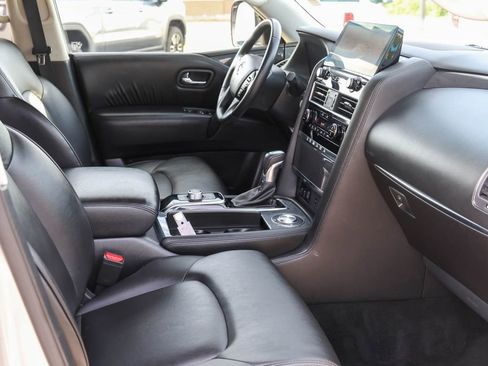 Used 2023 Nissan Armada SV RWD image 15
