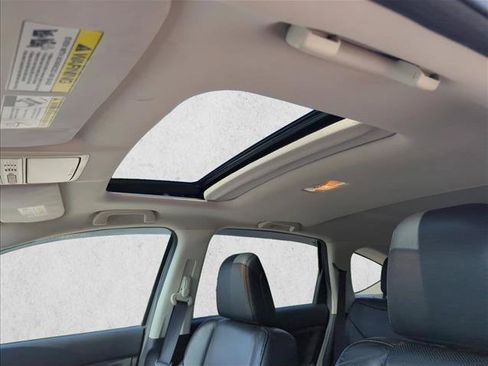 Used 2016 Honda CR-V Touring image 24