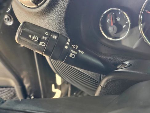 Used 2012 Jeep Wrangler Sport AWD/4WD image 21
