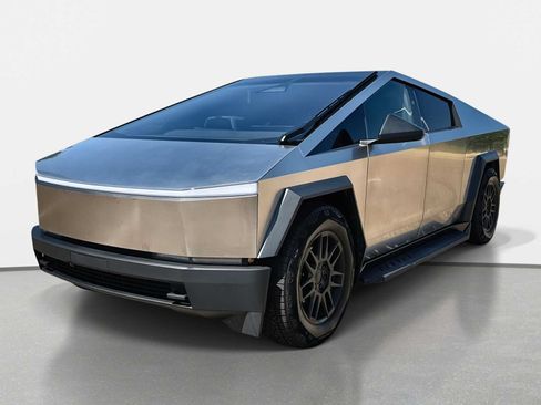 Used 2024 Tesla Cybertruck Cyberbeast AWD/4WD image 9