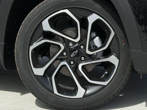 New 2026 Chevrolet Trax RS w/ Driver Confidence Package image 9