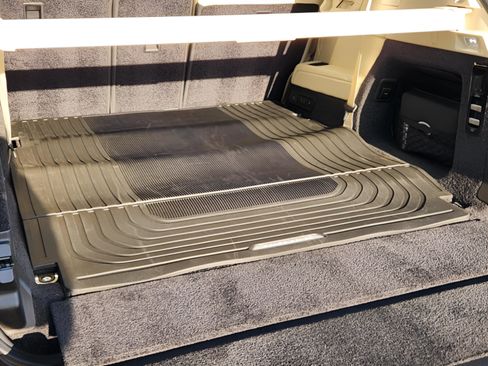 Certified 2024 Land Rover Range Rover Long Wheelbase Autobiography image 36