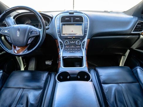 Used 2018 Lincoln MKX Reserve w/ Driver Assistance Package image 12