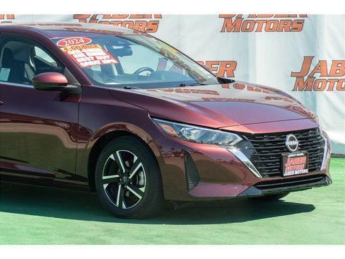 Used 2024 Nissan Sentra SV FWD image 12