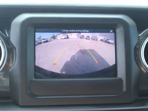Used 2021 Jeep Wrangler Unlimited Sahara AWD/4WD image 24