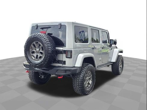 Used 2013 Jeep Wrangler Unlimited Rubicon image 4