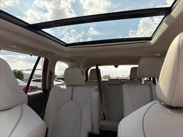 Used 2026 Toyota Grand Highlander AWD image 11