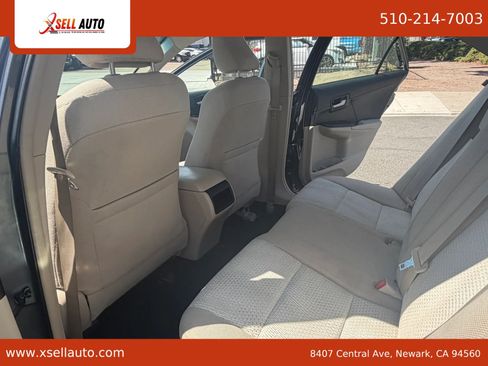 Used 2013 Toyota Camry LE FWD image 10