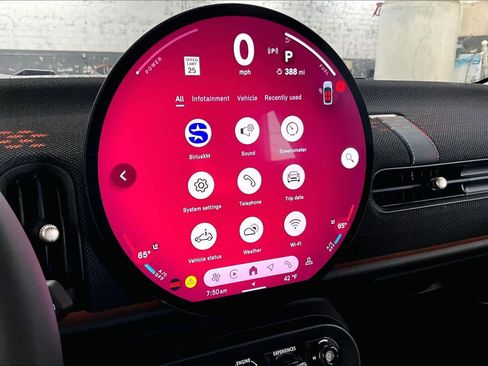 Certified 2025 MINI Cooper 2-Door Hardtop image 36