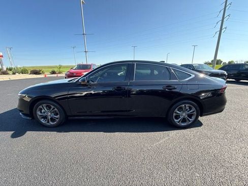 Used 2025 Honda Accord EX-L image 8