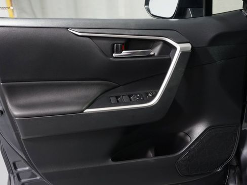 Used 2023 Toyota RAV4 SE w/ Weather & Moonroof Package image 31