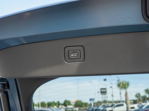 New 2026 Buick Envista Sport Touring w/ Convenience I Package FWD image 32