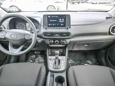 Used 2023 Hyundai Kona SEL image 14