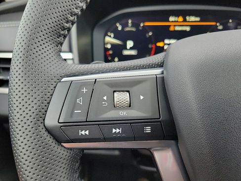 New 2025 Mitsubishi Outlander SE image 19