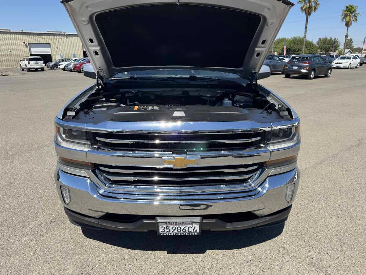 Used 2018 Chevrolet Silverado 1500 LT w/ All Star Edition AWD/4WD image 39
