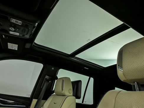 Used 2021 Cadillac Escalade Premium Luxury w/ Driver Assist Tech Package AWD/4WD image 17