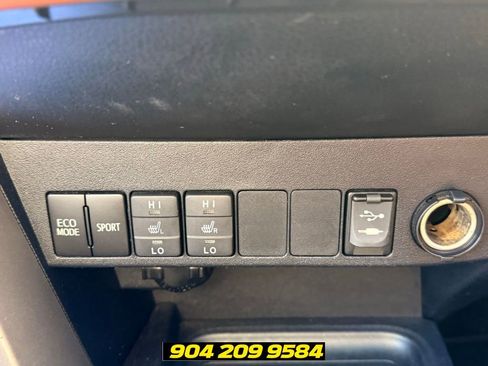 Used 2016 Toyota RAV4 Limited FWD image 59