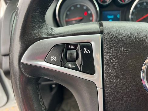 Used 2012 Buick Regal Premium image 35