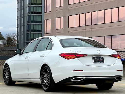 Used 2023 Mercedes-Benz C 300 4MATIC Sedan image 5