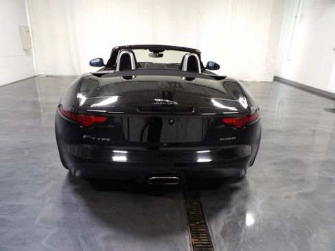 Used 2020 Jaguar F-TYPE Convertible RWD image 15