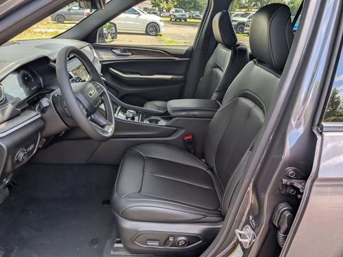 New 2026 Jeep Grand Cherokee Limited AWD/4WD image 9