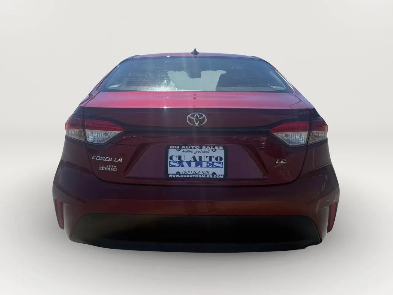 Used 2025 Toyota Corolla LE FWD image 4