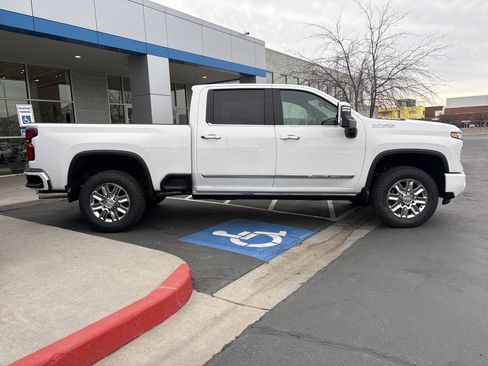 New 2026 Chevrolet Silverado 3500 High Country w/ Technology Package image 6