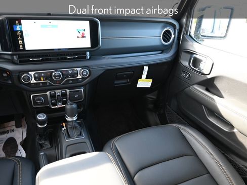 New 2025 Jeep Gladiator Sport image 26