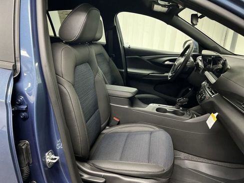 New 2026 Buick Envista Preferred w/ Convenience I Package FWD image 25