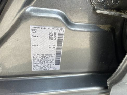 Used 2025 Nissan Altima 2.5 SV FWD image 31