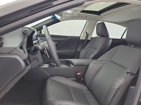 Used 2024 Lexus ES 350 w/ Premium Package FWD image 15