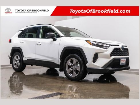 Used 2025 Toyota RAV4 LE AWD/4WD image 1
