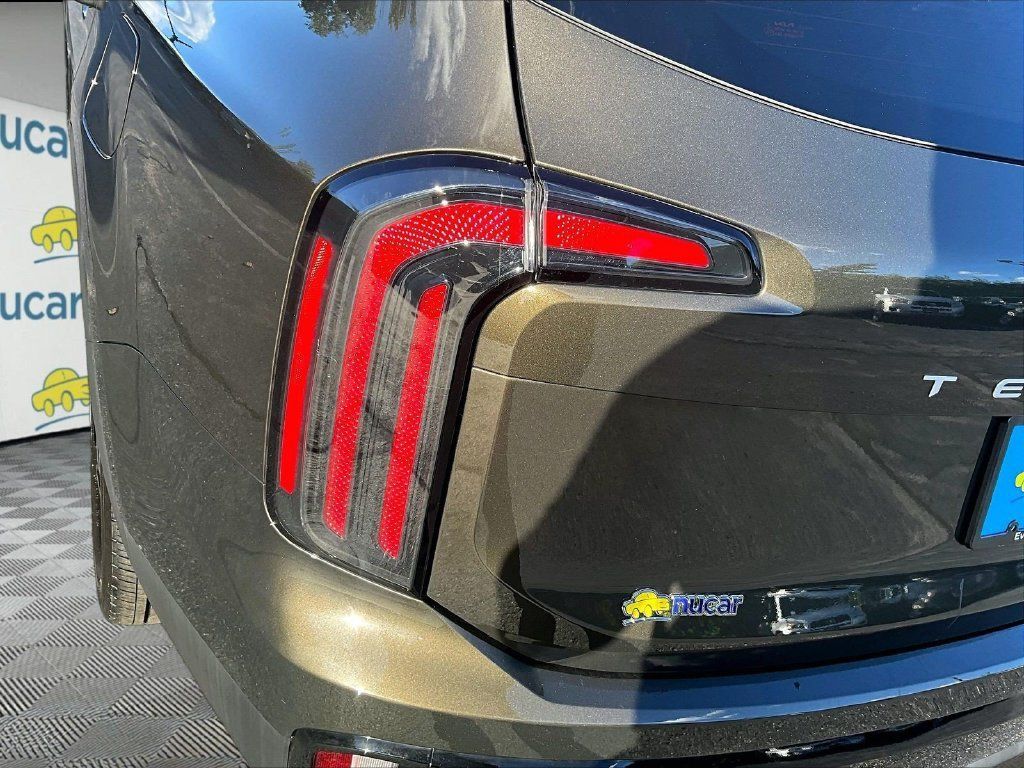 Used 2024 Kia Telluride EX X-Line AWD/4WD image 35